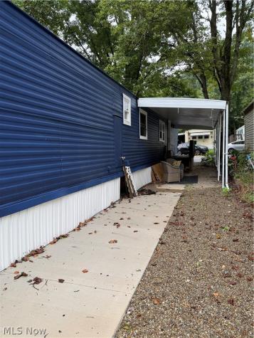 12 E Buddy Street Barberton OH 44203