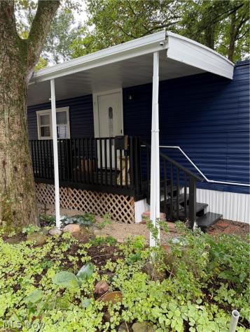 12 E Buddy Street Barberton OH 44203