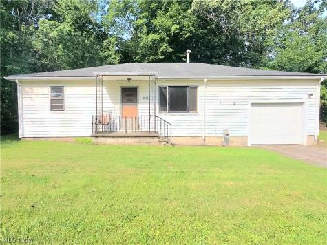 6118 Gladys Avenue Elyria OH 44035