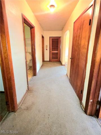 6118 Gladys Avenue Elyria OH 44035