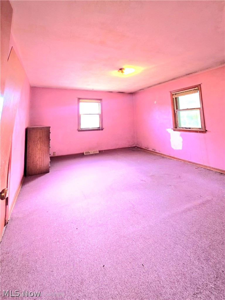 6118 Gladys Avenue Elyria OH 44035