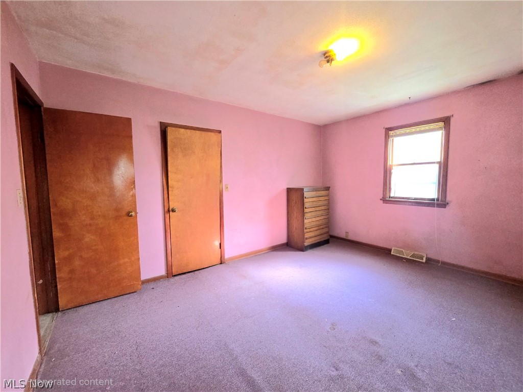 6118 Gladys Avenue Elyria OH 44035