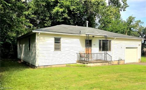 6118 Gladys Avenue Elyria OH 44035