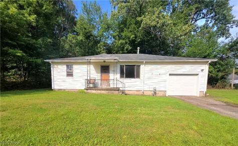 6118 Gladys Avenue Elyria OH 44035