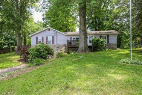 1480 Meadowbrook Boulevard Stow OH 44224