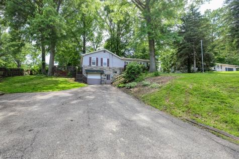 1480 Meadowbrook Boulevard Stow OH 44224