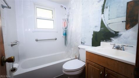 11820 Guardian Boulevard Cleveland OH 44135
