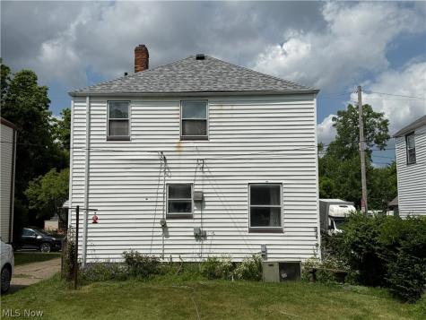 3845 E 143rd Street Cleveland OH 44128