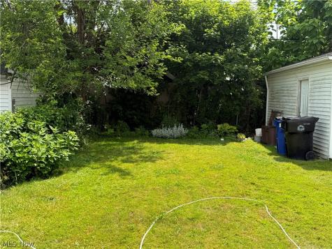 3845 E 143rd Street Cleveland OH 44128