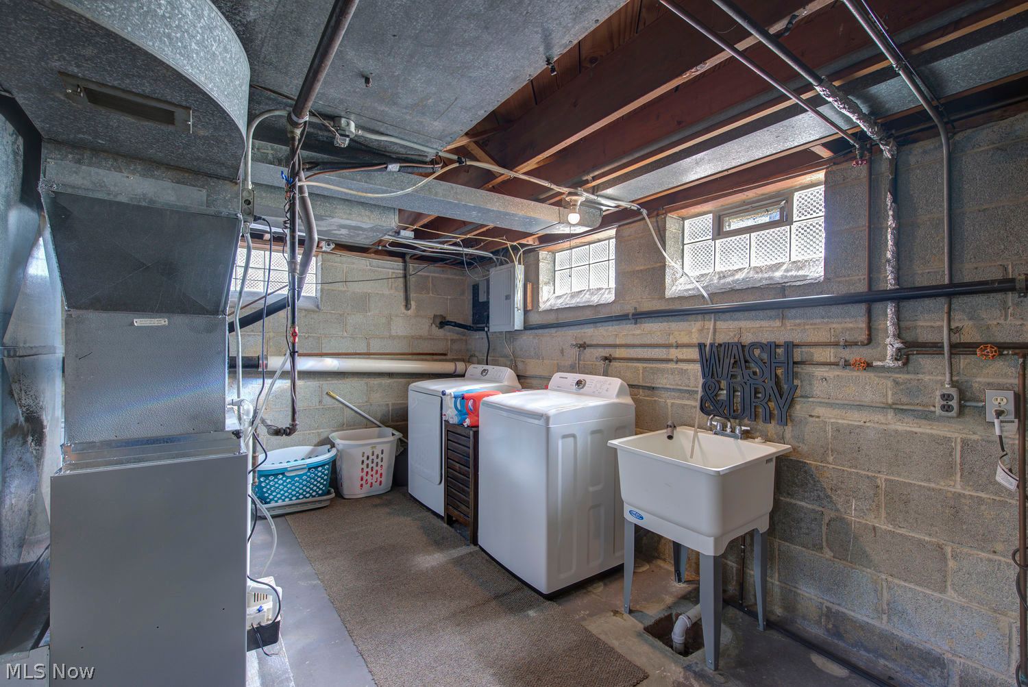 6559 W 130th Street Parma Heights OH 44130