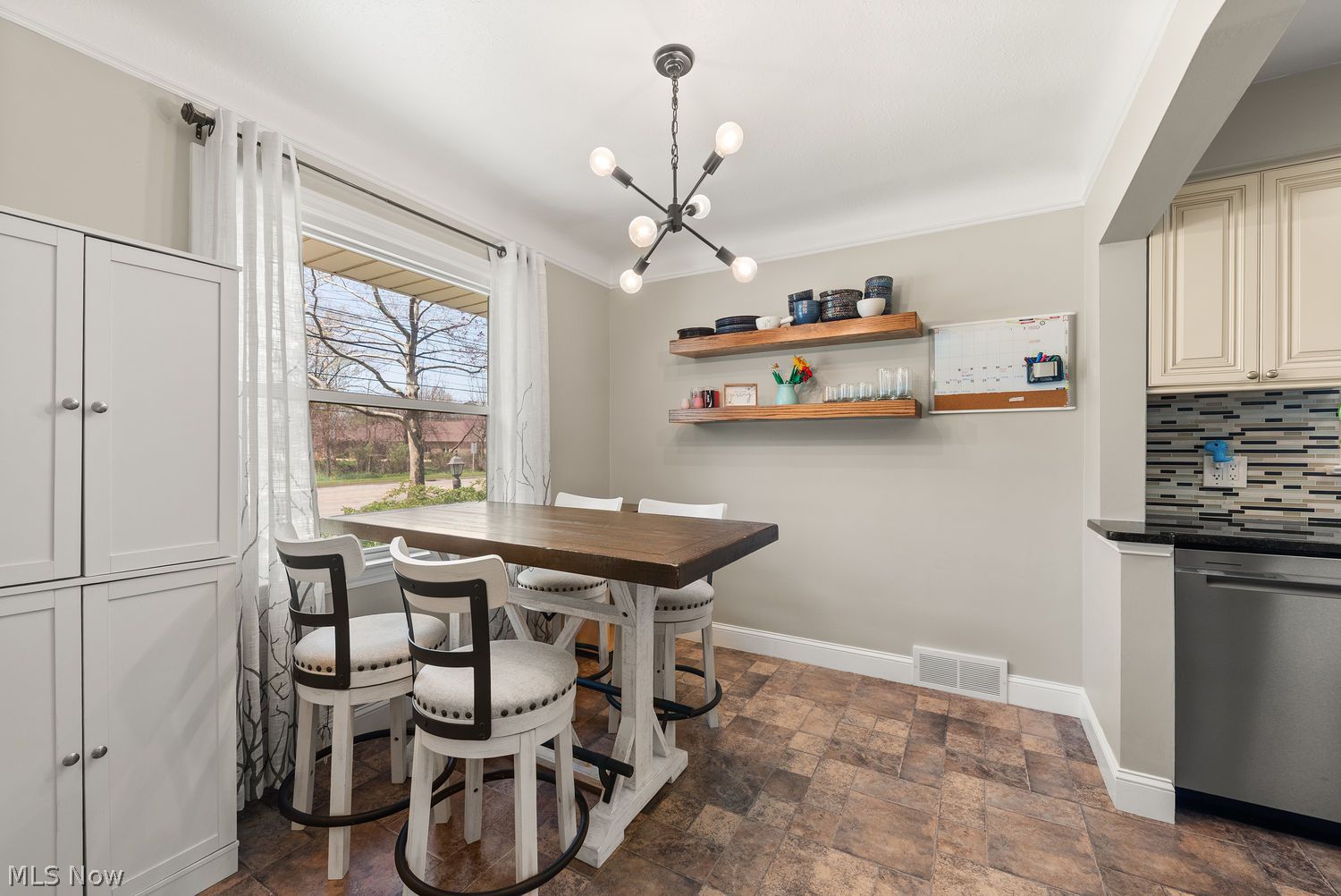 6559 W 130th Street Parma Heights OH 44130