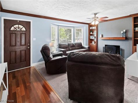 16087 Brinbourne Avenue Middleburg Heights OH 44130