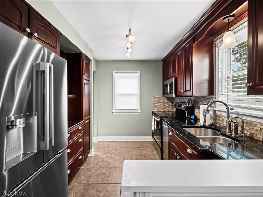 16087 Brinbourne Avenue Middleburg Heights OH 44130