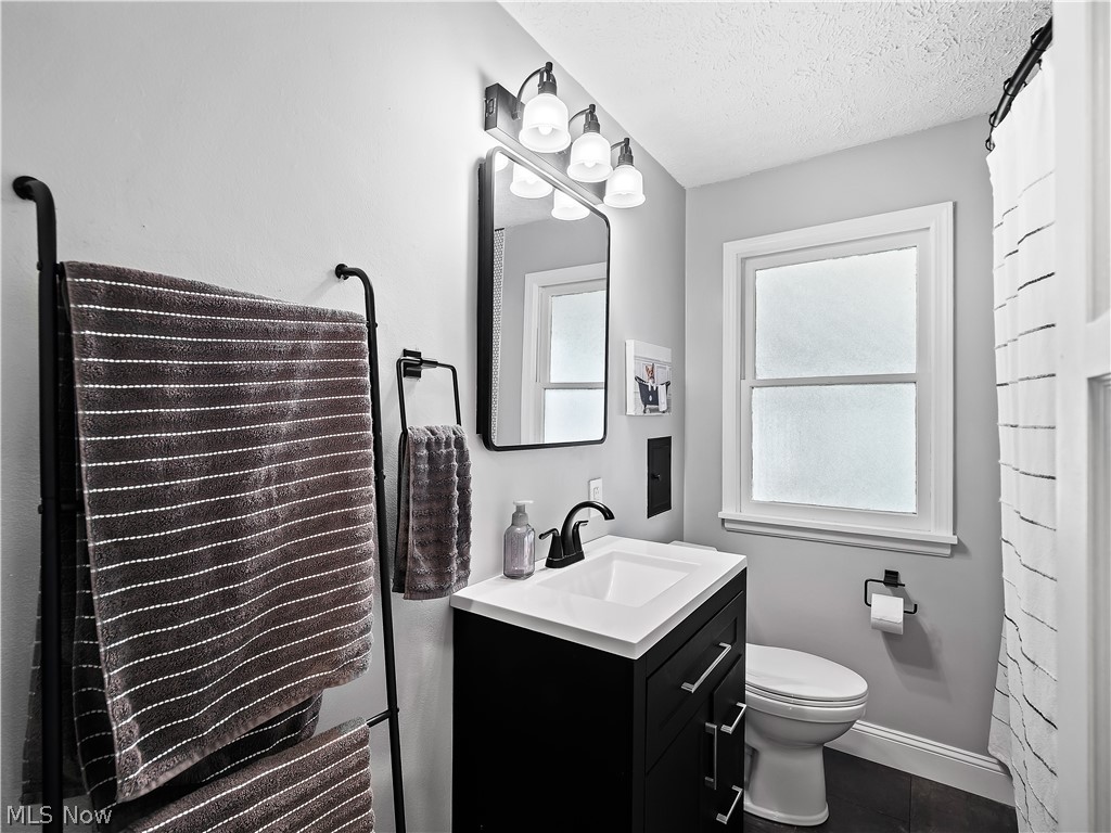 16087 Brinbourne Avenue Middleburg Heights OH 44130