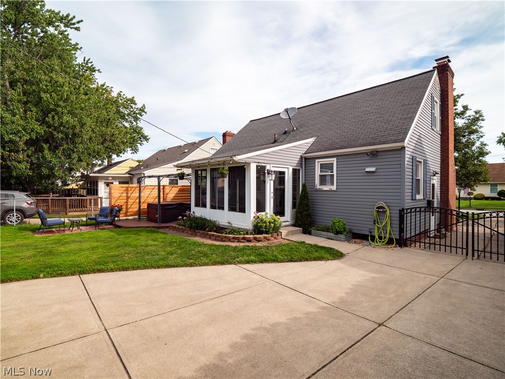 16087 Brinbourne Avenue Middleburg Heights OH 44130