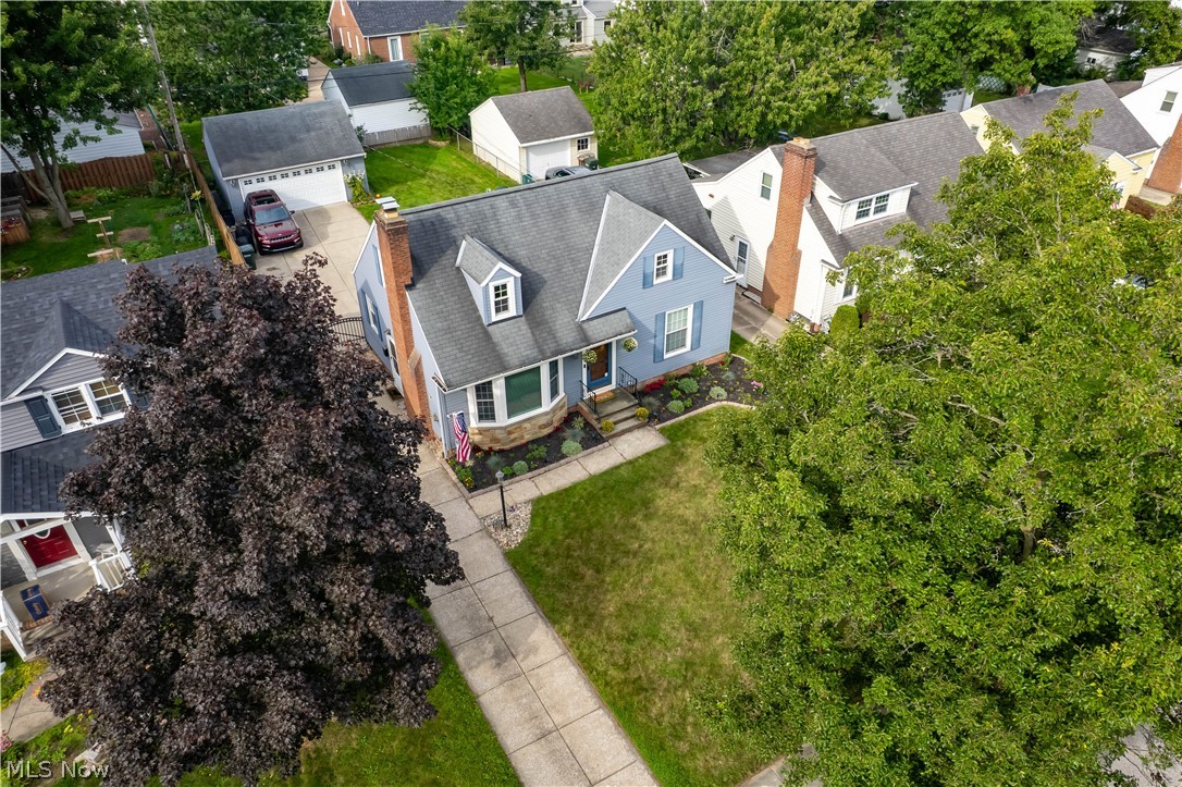 16087 Brinbourne Avenue Middleburg Heights OH 44130
