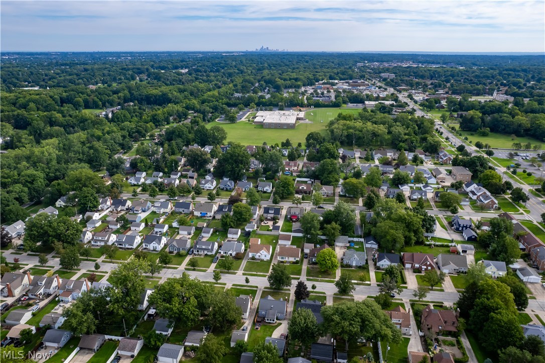 16087 Brinbourne Avenue Middleburg Heights OH 44130