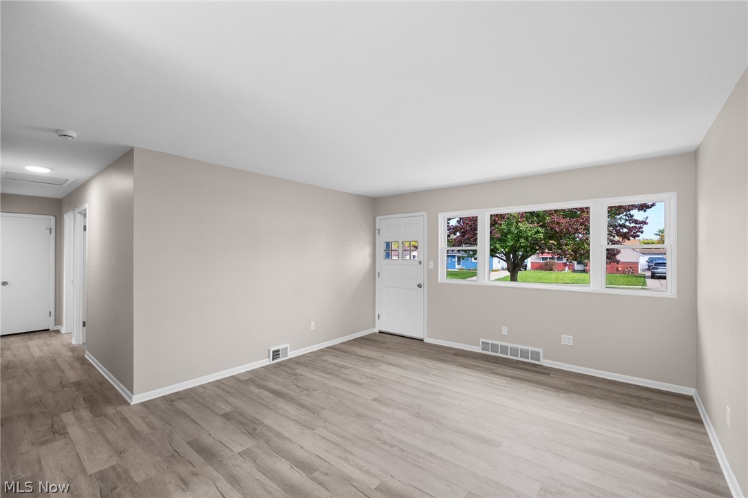 6498 Stonecrest Drive Brook Park OH 44142