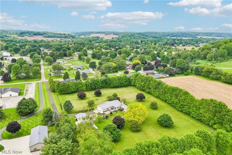 22875 Ellsworth Drive Minerva OH 44657