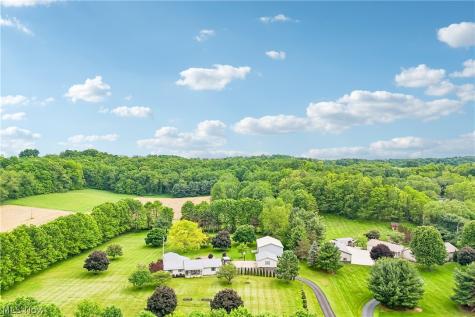 22875 Ellsworth Drive Minerva OH 44657