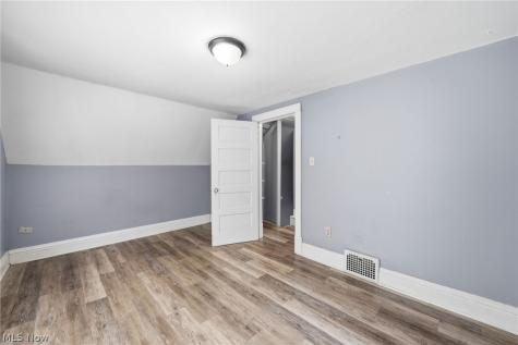 268 N Adams Street Akron OH 44304