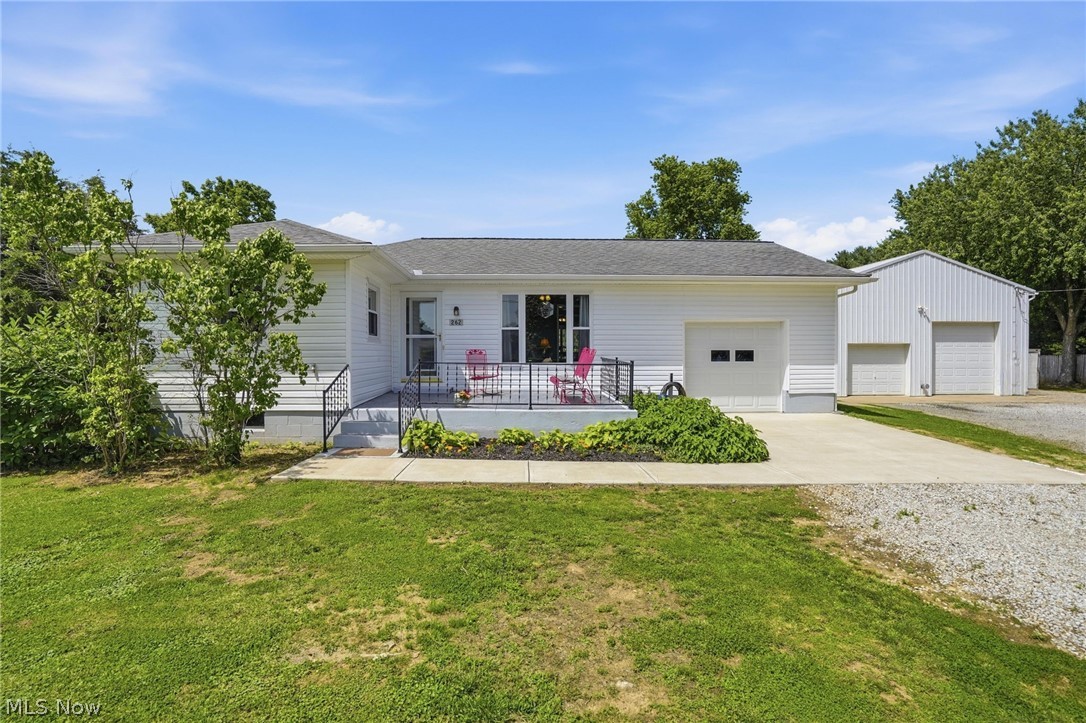 262 W 4th Street Frazeysburg OH 43822