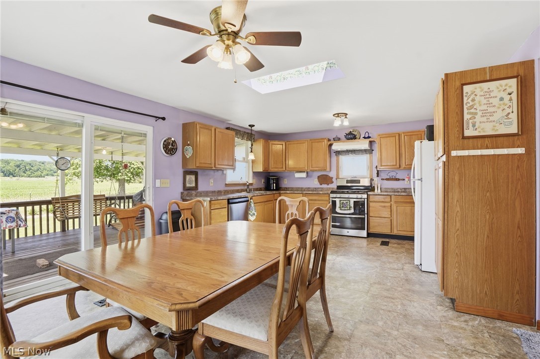 262 W 4th Street Frazeysburg OH 43822