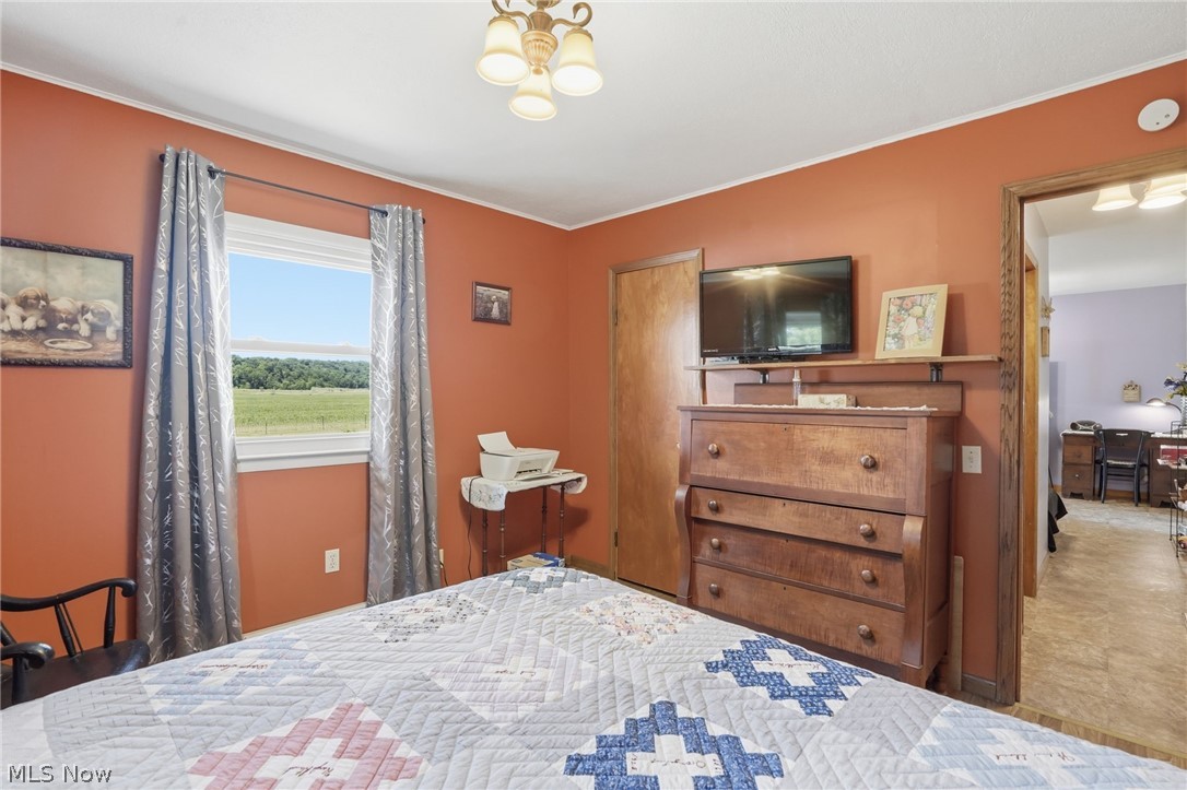 262 W 4th Street Frazeysburg OH 43822