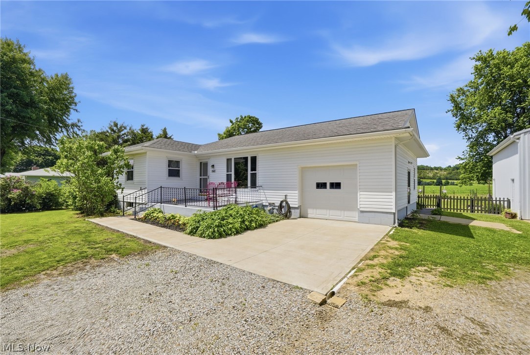 262 W 4th Street Frazeysburg OH 43822