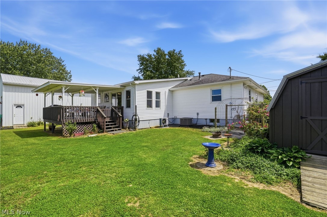 262 W 4th Street Frazeysburg OH 43822