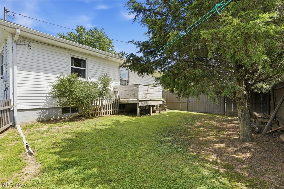 262 W 4th Street Frazeysburg OH 43822