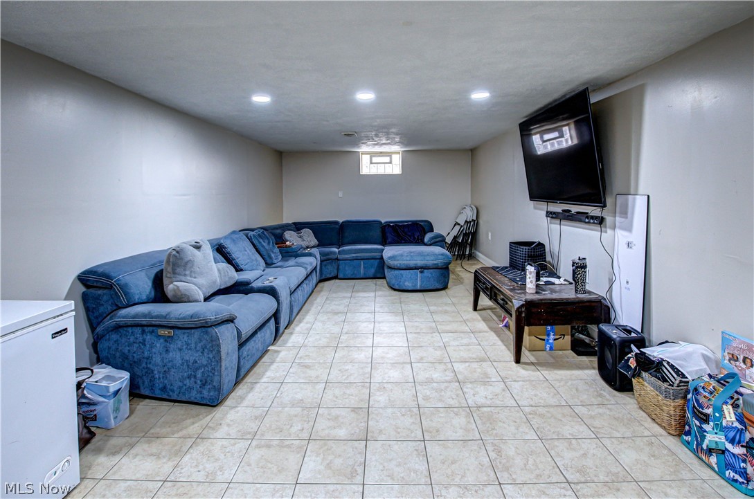 7256 Markal Drive Middleburg Heights OH 44130