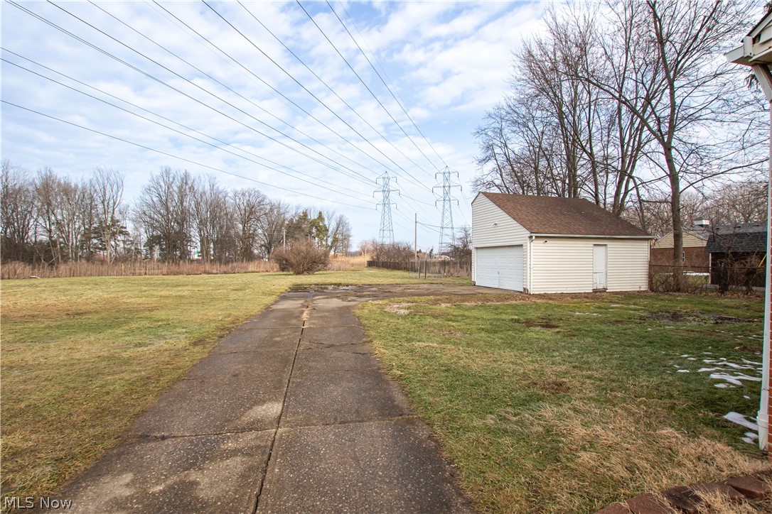 7256 Markal Drive Middleburg Heights OH 44130