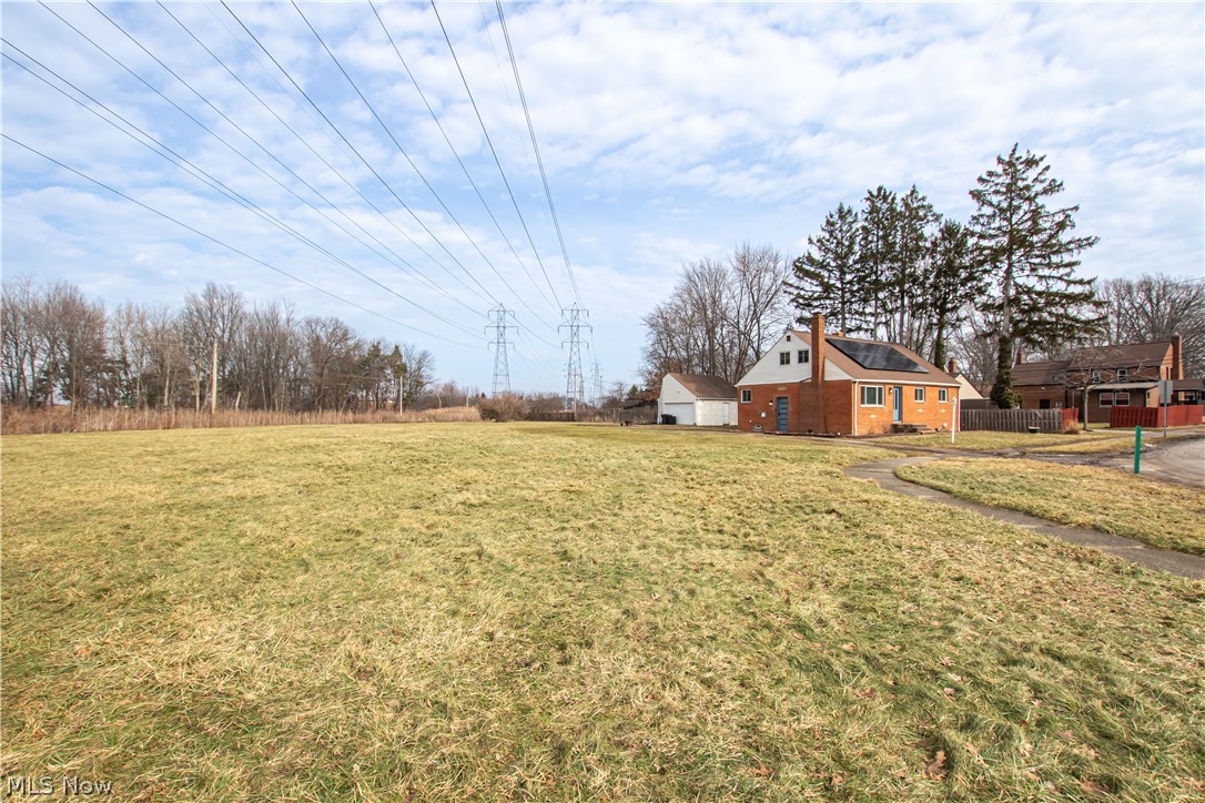 7256 Markal Drive Middleburg Heights OH 44130