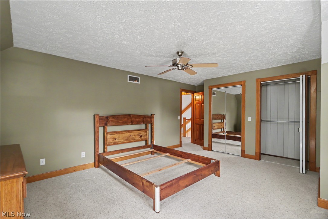 18 W Maxwell Drive Shelby OH 44875