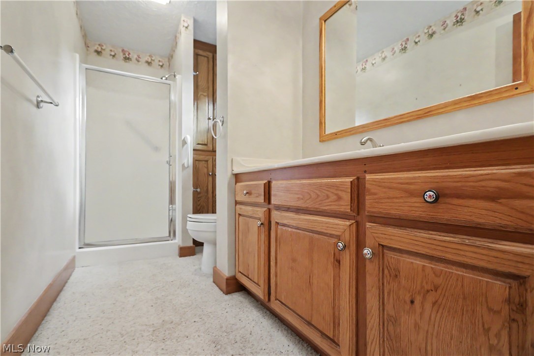 18 W Maxwell Drive Shelby OH 44875