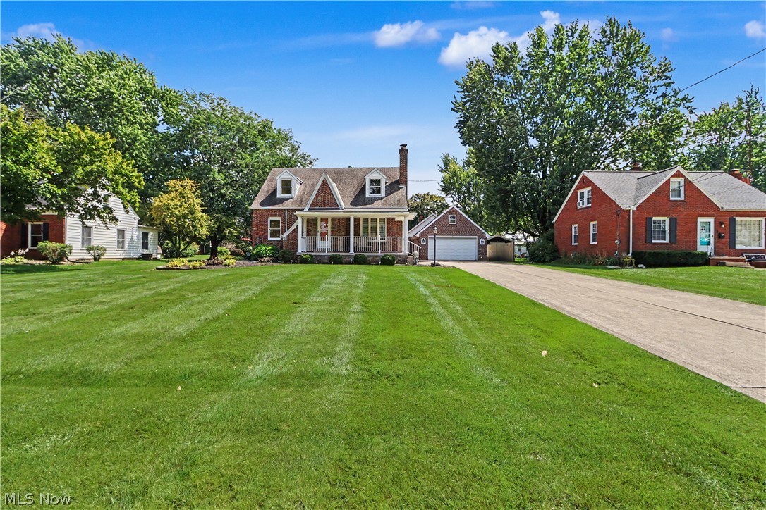 18 W Maxwell Drive Shelby OH 44875