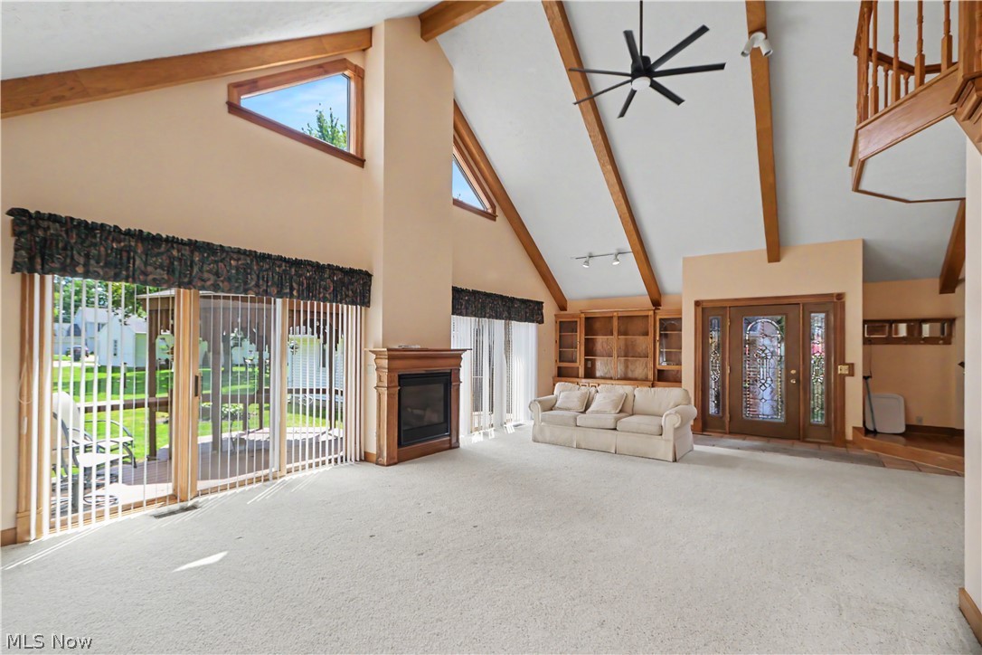 18 W Maxwell Drive Shelby OH 44875