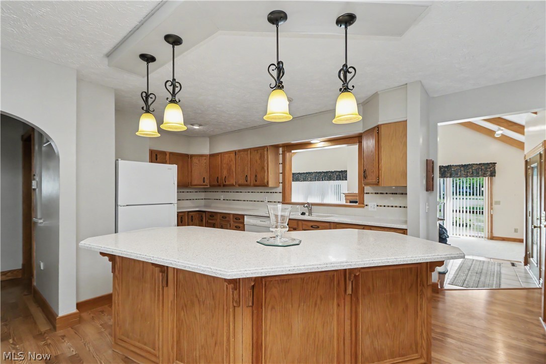 18 W Maxwell Drive Shelby OH 44875