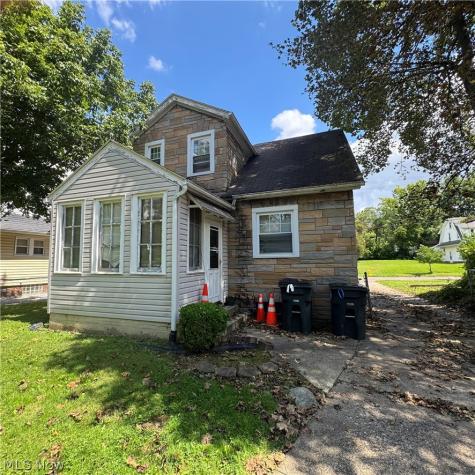 836 Mercer Avenue Akron OH 44320