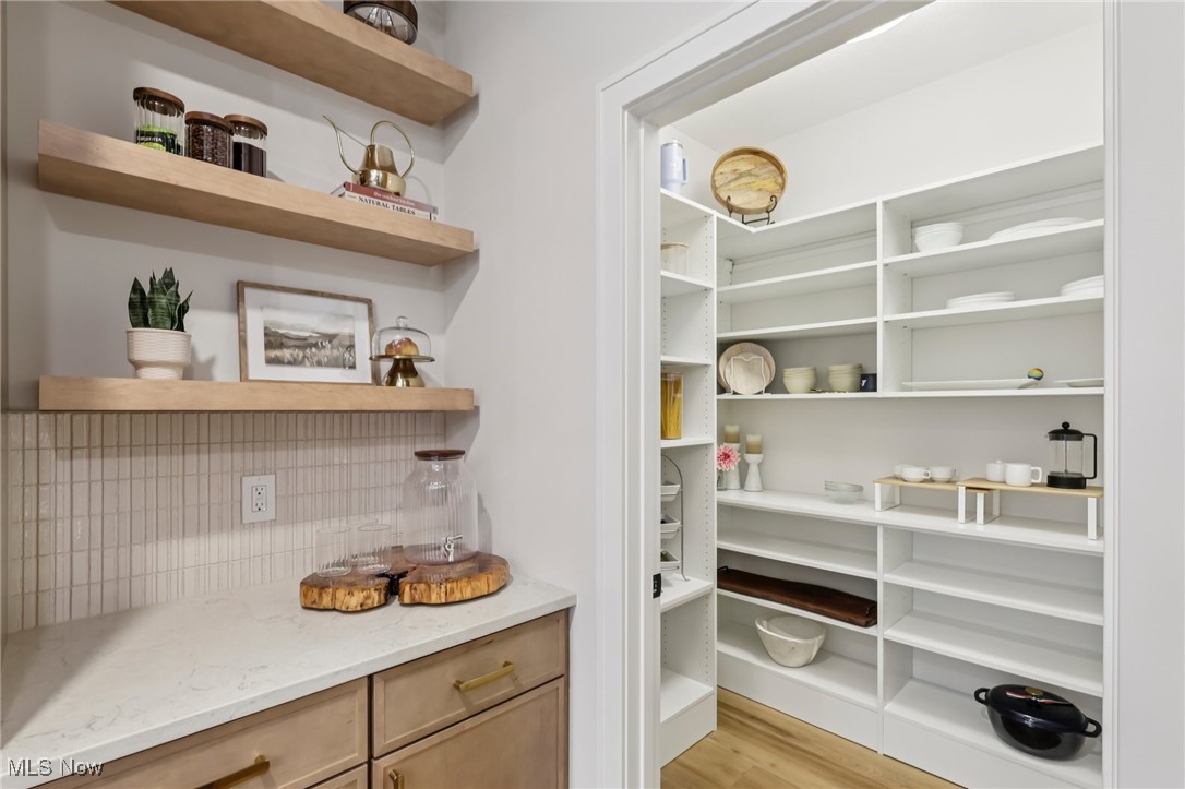 5931 Kingfisher Court Mentor OH 44060