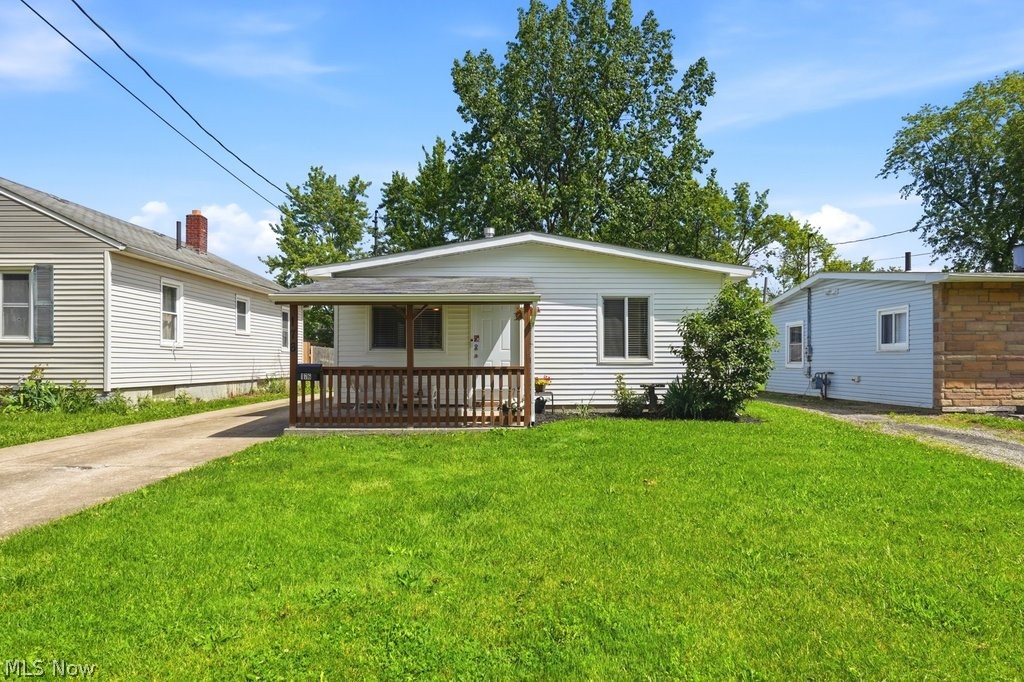 176 Clinton Avenue Elyria OH 44035