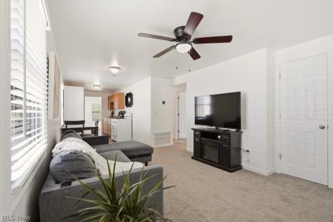 176 Clinton Avenue Elyria OH 44035