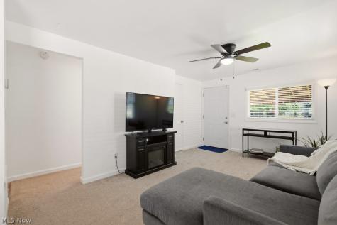 176 Clinton Avenue Elyria OH 44035