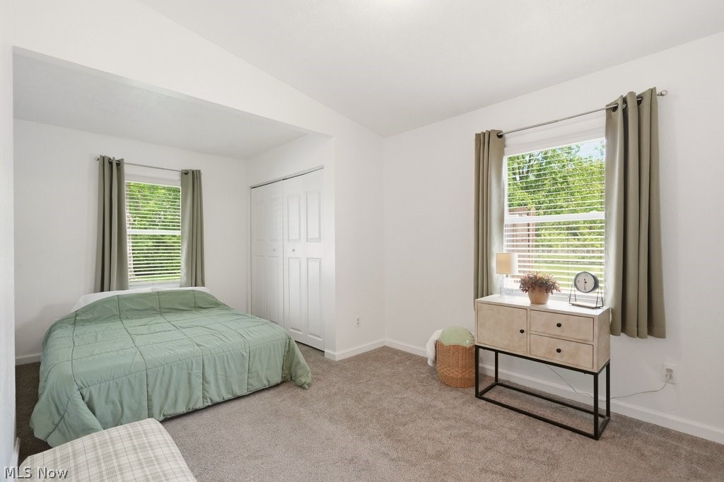 176 Clinton Avenue Elyria OH 44035