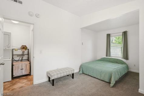 176 Clinton Avenue Elyria OH 44035