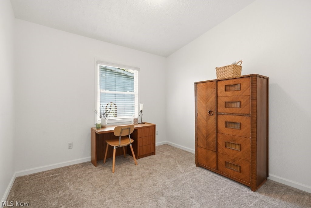 176 Clinton Avenue Elyria OH 44035
