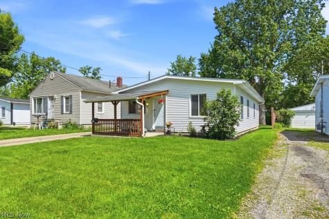 176 Clinton Avenue Elyria OH 44035