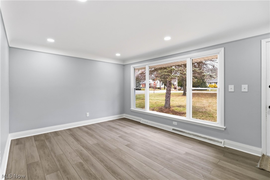 9486 York Road North Royalton OH 44133