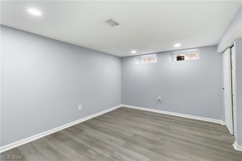 9486 York Road North Royalton OH 44133